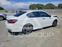 2017 Honda Accord фото
