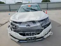 2017 Honda Accord photo