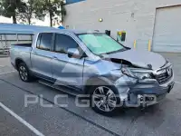 2017 Honda RIDGELINE фото
