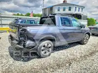 2017 Honda RIDGELINE photo