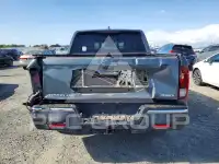 2017 Honda RIDGELINE photo