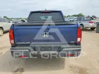 2017 Honda RIDGELINE photo