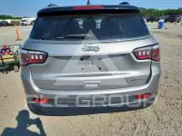 2017 Jeep COMPASS photo