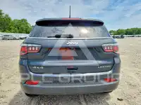 2017 Jeep COMPASS photo