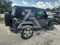 2017 Jeep WRANGLER фото