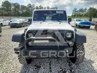 2017 Jeep WRANGLER фото