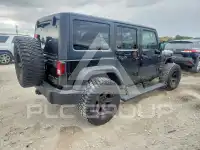 2017 Jeep WRANGLER фото