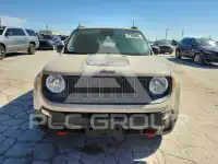 2017 Jeep Renegade photo