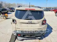 2017 Jeep Renegade photo