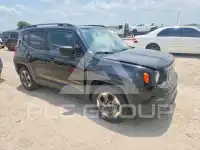 2017 Jeep Renegade photo