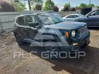 2017 Jeep Renegade photo