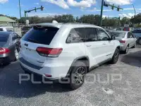 2017 Jeep CHEROKEE фото