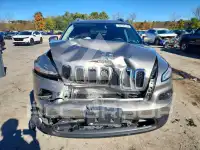 2017 Jeep CHEROKEE фото