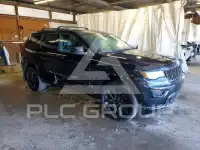 2017 Jeep CHEROKEE photo