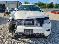 2017 Jeep CHEROKEE photo
