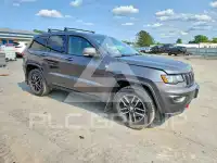 2017 Jeep CHEROKEE photo