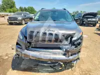 2017 Jeep CHEROKEE фото