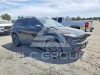 2017 Jeep CHEROKEE фото