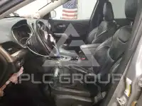 2017 Jeep CHEROKEE фото