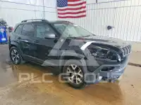 2017 Jeep CHEROKEE фото