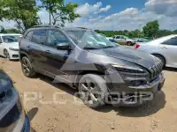 2017 Jeep CHEROKEE фото