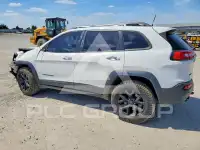 2017 Jeep CHEROKEE фото