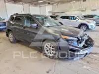 2017 Jeep CHEROKEE фото