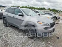 2017 Jeep CHEROKEE photo
