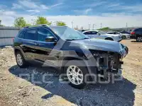 2017 Jeep CHEROKEE photo