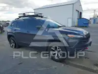 2017 Jeep CHEROKEE фото