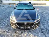 2017 Mazda 3 photo