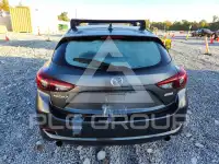 2017 Mazda 3 photo
