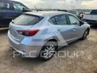 2017 Mazda 3 photo