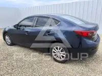 2017 Mazda 3 photo