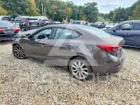 2017 Mazda 3 photo