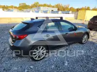 2017 Mazda 3 photo