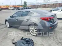 2017 Mazda 3 photo