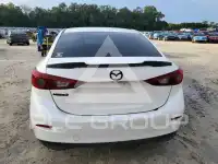 2017 Mazda 3 photo