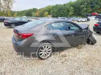 2017 Mazda 3 photo