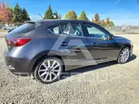 2017 Mazda 3 photo