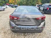 2017 Mazda 3 photo