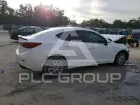 2017 Mazda 3 photo
