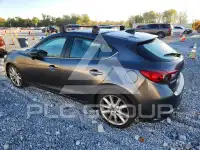 2017 Mazda 3 photo