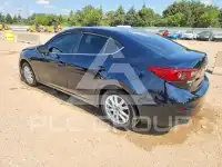 2017 Mazda 3 photo