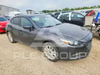2017 Mazda 3 photo
