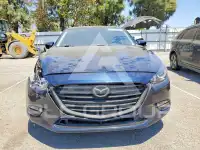 2017 Mazda 3 фото
