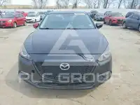 2017 Mazda 3 photo