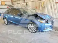 2017 Mazda 3 photo