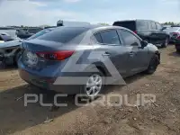 2017 Mazda 3 photo