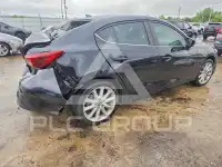 2017 Mazda 3 photo